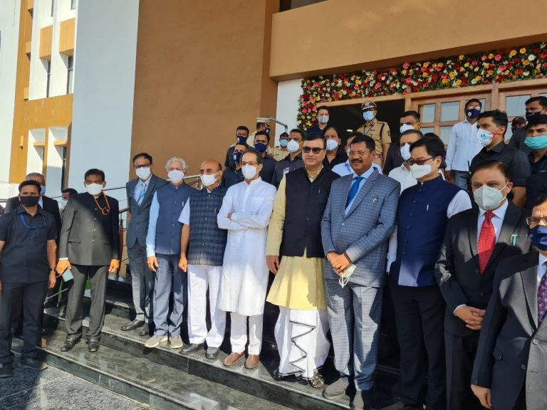 उच्च न्यायालयाची भव्य अप्रतिम  इमारत मुंबईत लवकरच उभारणार