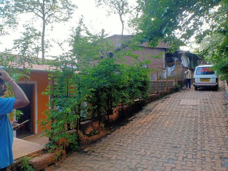 माथेरान मध्ये पर्यटक महीलेची गळा चिरून निर्घुण हत्या! महीलेचे मुंडकेच गायब;माथेरान पोलिस ठाणेत गुन्हा नोंद! प्रियकरानेच खुन करुन मुंडके नेलेचा संशय!