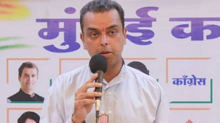 ५ वर्षात बारा हजार कोटींची रस्त्याची कामे- पालिका प्रशासनाची चौकशी करा- मिलिंद देवरा यांची मागणी