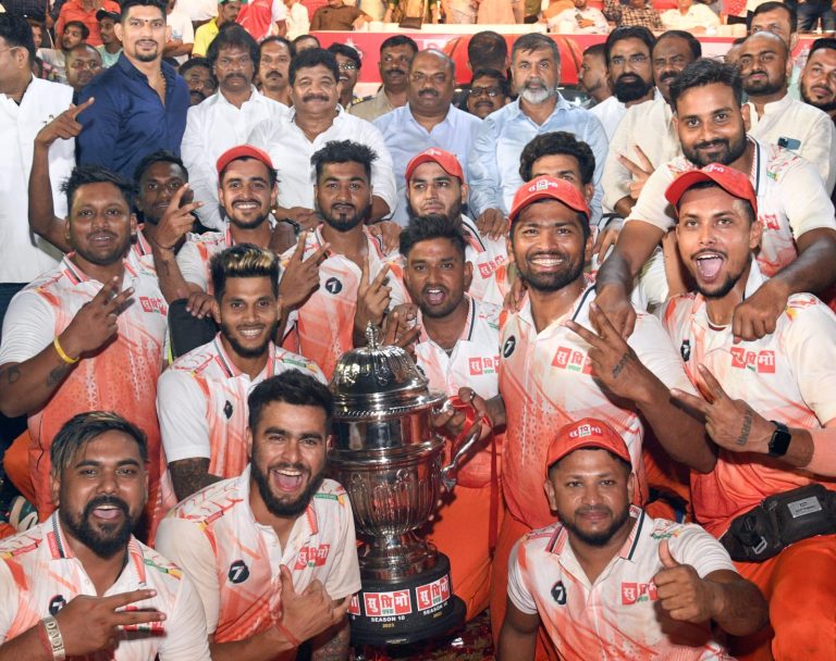 सुप्रिमो चषकात शौर्य हर्षितने गाजवले शौर्य