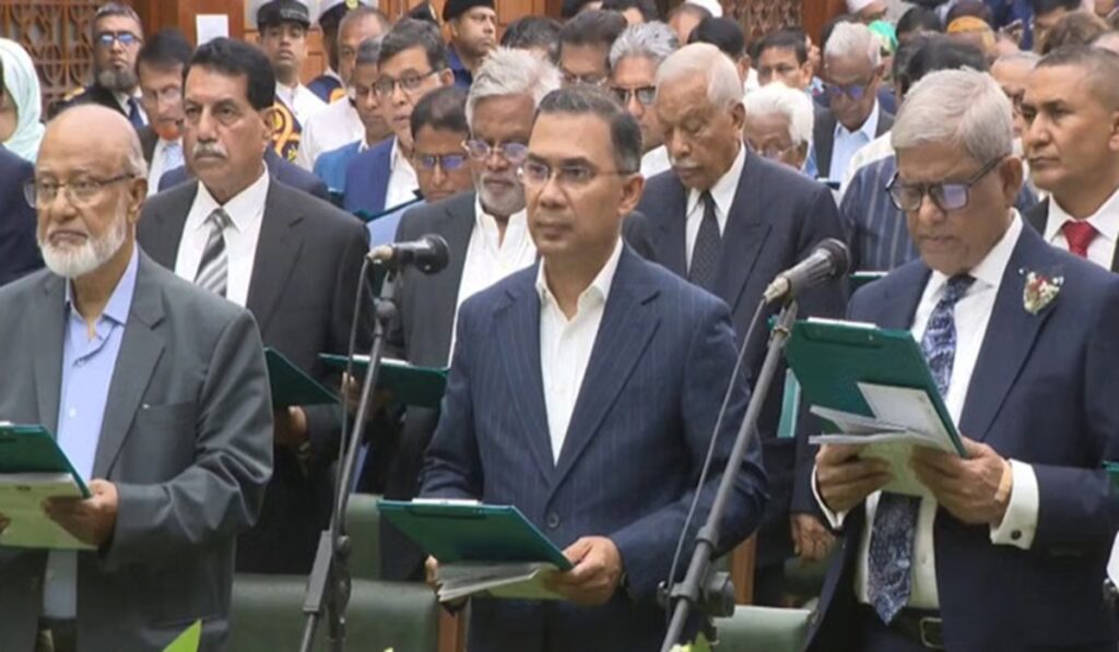 बांगला देशात रेहमान सरकारचा शपथविधी ! २५ मंत्र्यांमध्ये १ हिंदू मंत्री